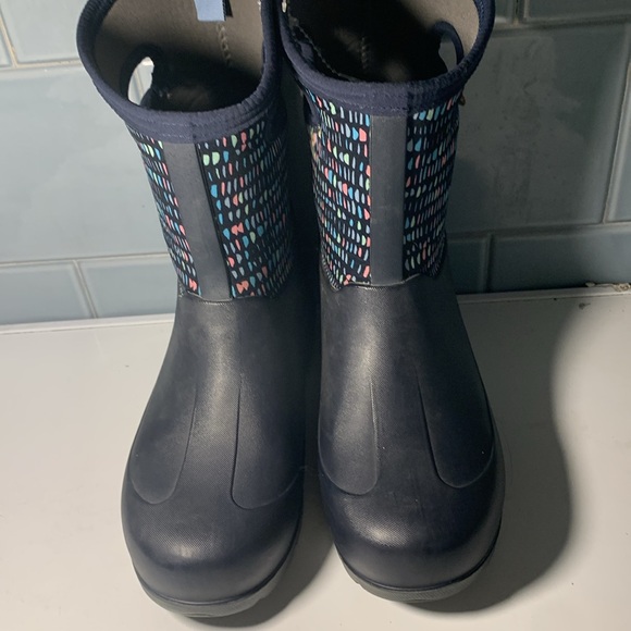 Bogs Neo Classic Twinkle Waterproof-35*F Rubber Boot Youth Size 5 multi color - Picture 5 of 10